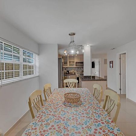 Supervilla - Lakefront - Sunsets, Kayaks, Grill Fort Lauderdale Dış mekan fotoğraf