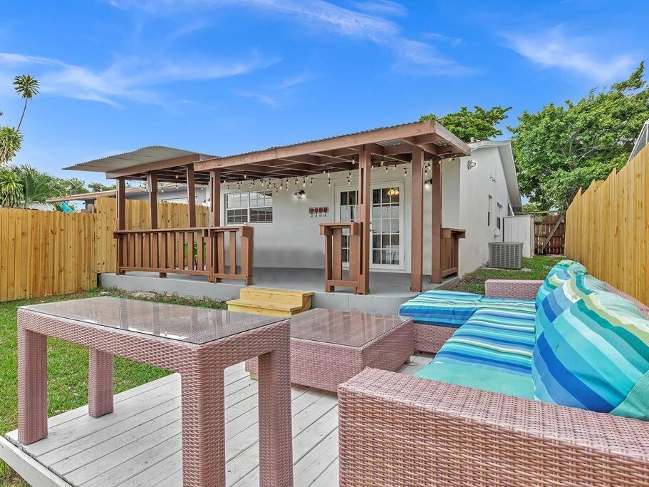 Supervilla - Lakefront - Sunsets, Kayaks, Grill Fort Lauderdale Dış mekan fotoğraf