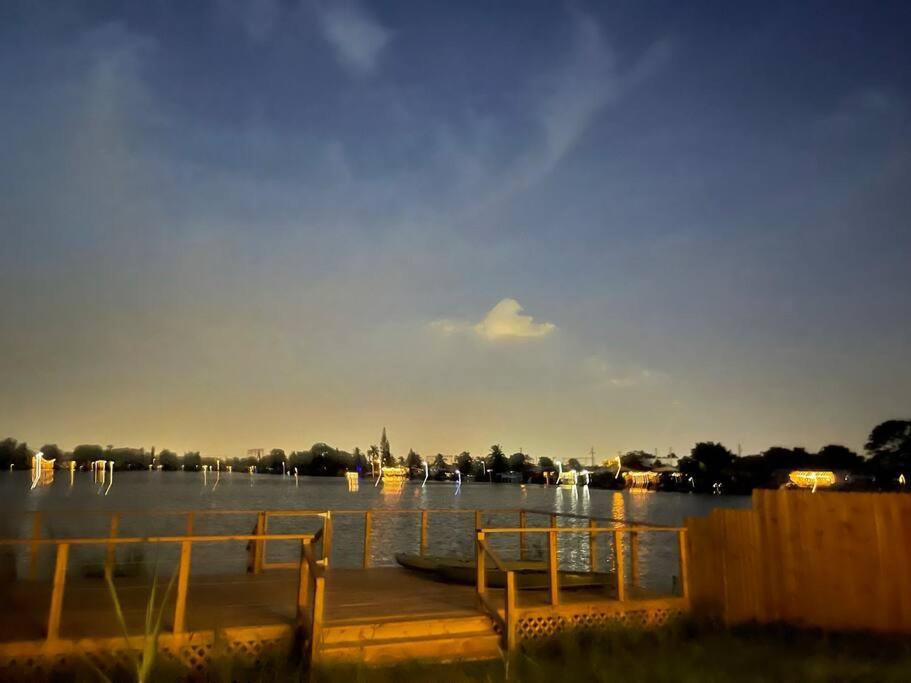 Supervilla - Lakefront - Sunsets, Kayaks, Grill Fort Lauderdale Dış mekan fotoğraf